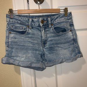 AEO Light Wash Short Shorts